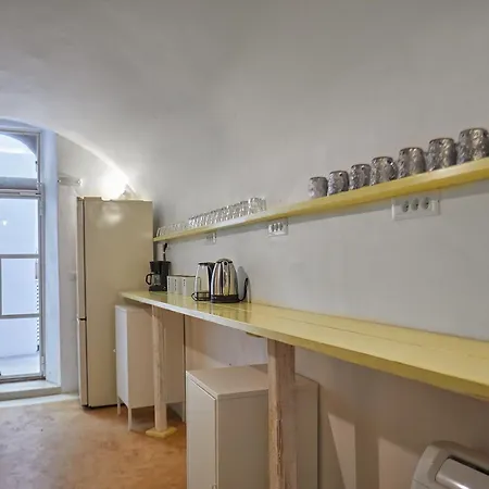 Albergue 16 *