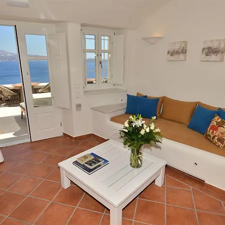 16 * Oia (Santorini)