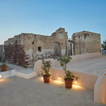 16 Auberge de jeunesse Oia (Santorini)